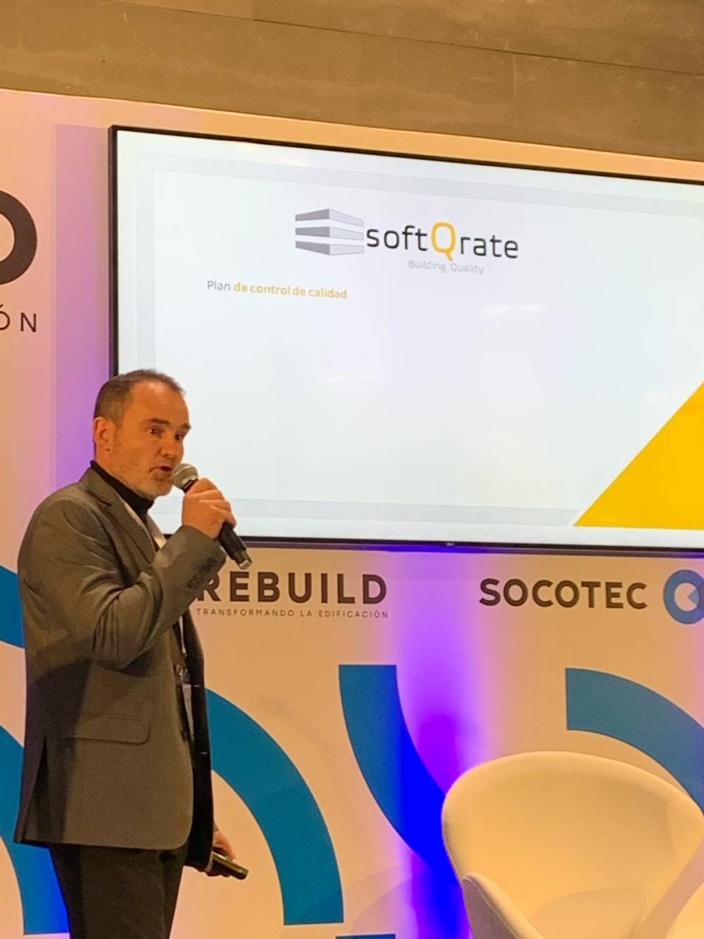 softQrate en REBUILD 24, IFEMA Madrid: stand del pabellón 9 y presentación en el Auditorio SOCOTEC